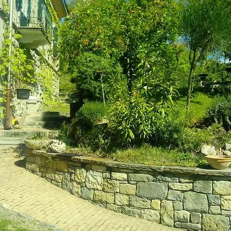 Ponte Dei Leoni Montecreto